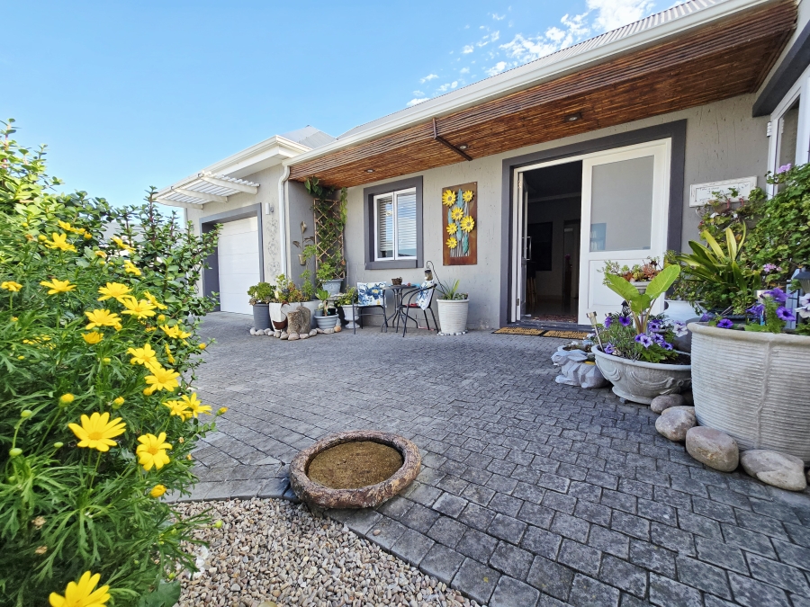 3 Bedroom Property for Sale in Kraaibosch Country Estate Western Cape